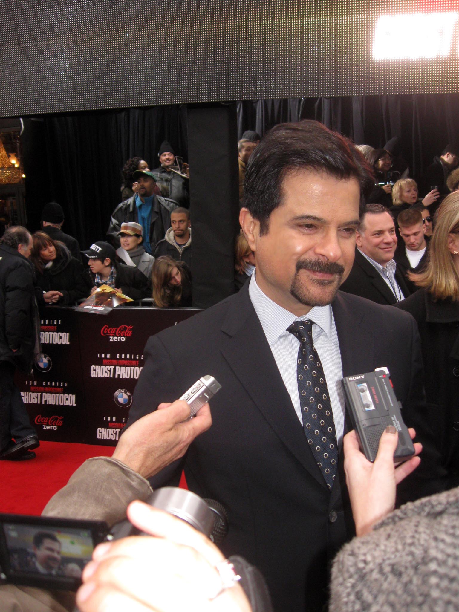 anilkapoornymipremiere041 - Tom Cruise &Anil Kapoor Rock Mission:Impossible Ghost-Protocol NY Premiere