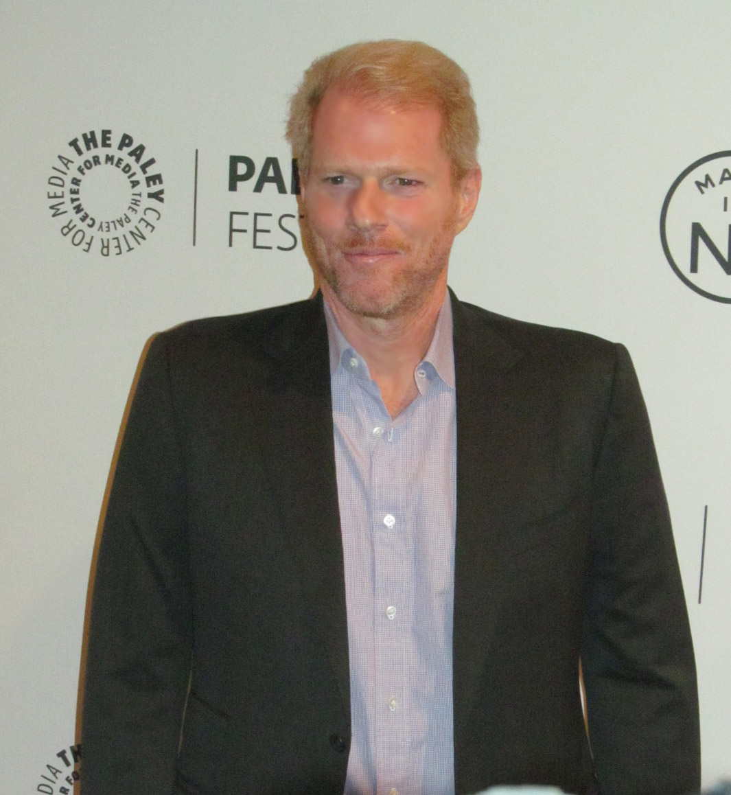 noahredcarpet - Actor Noah Emmerich Brings Prestige To The Americans